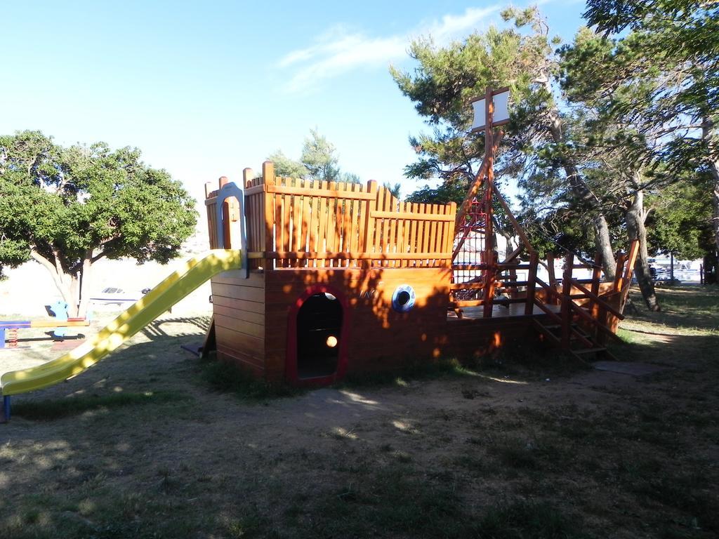 Apartments Riva Pag Town Εξωτερικό φωτογραφία