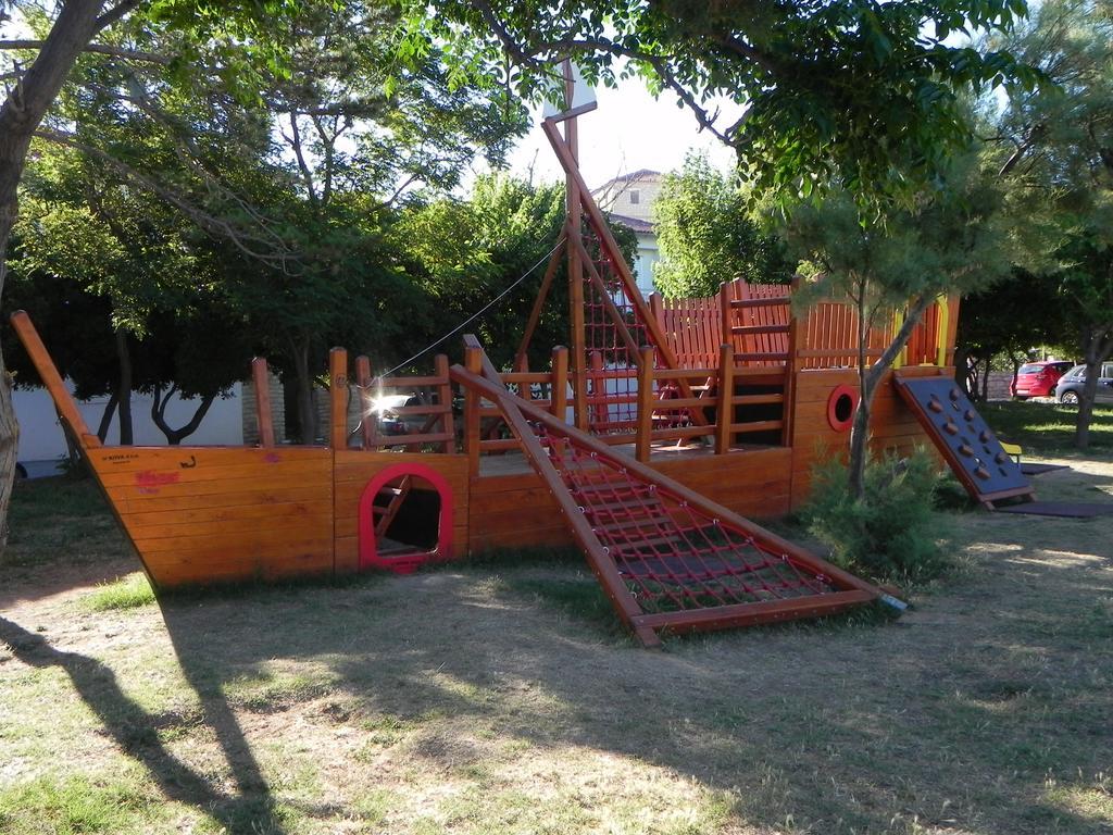 Apartments Riva Pag Town Εξωτερικό φωτογραφία