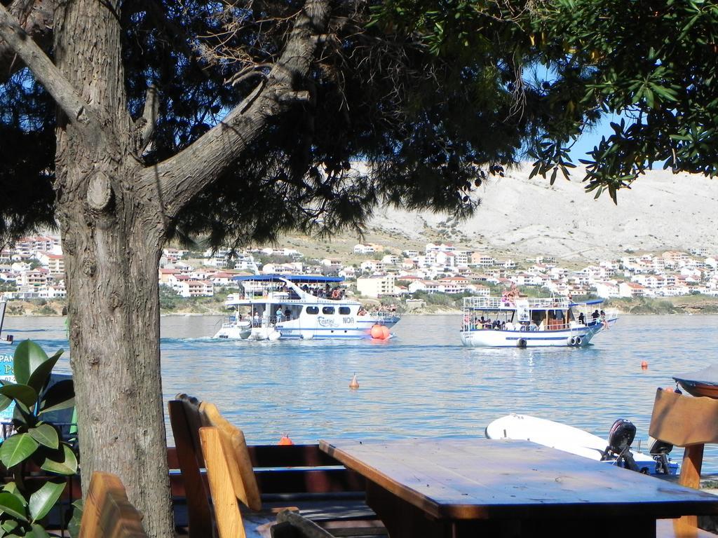 Apartments Riva Pag Town Δωμάτιο φωτογραφία